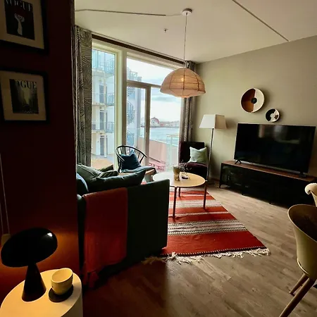 Svolvaer, Lofoten, Modern And Northern Lights Apartament Svolvær
