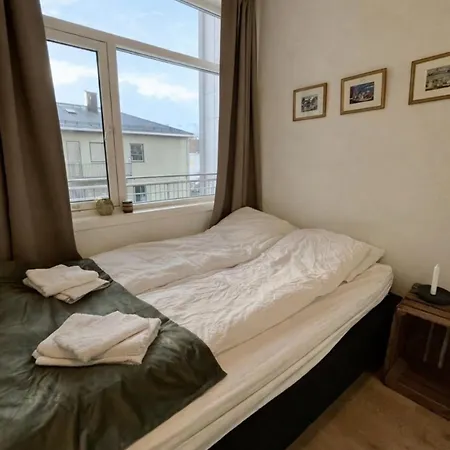 Svolvaer, Lofoten, Modern And Northern Lights Apartament *